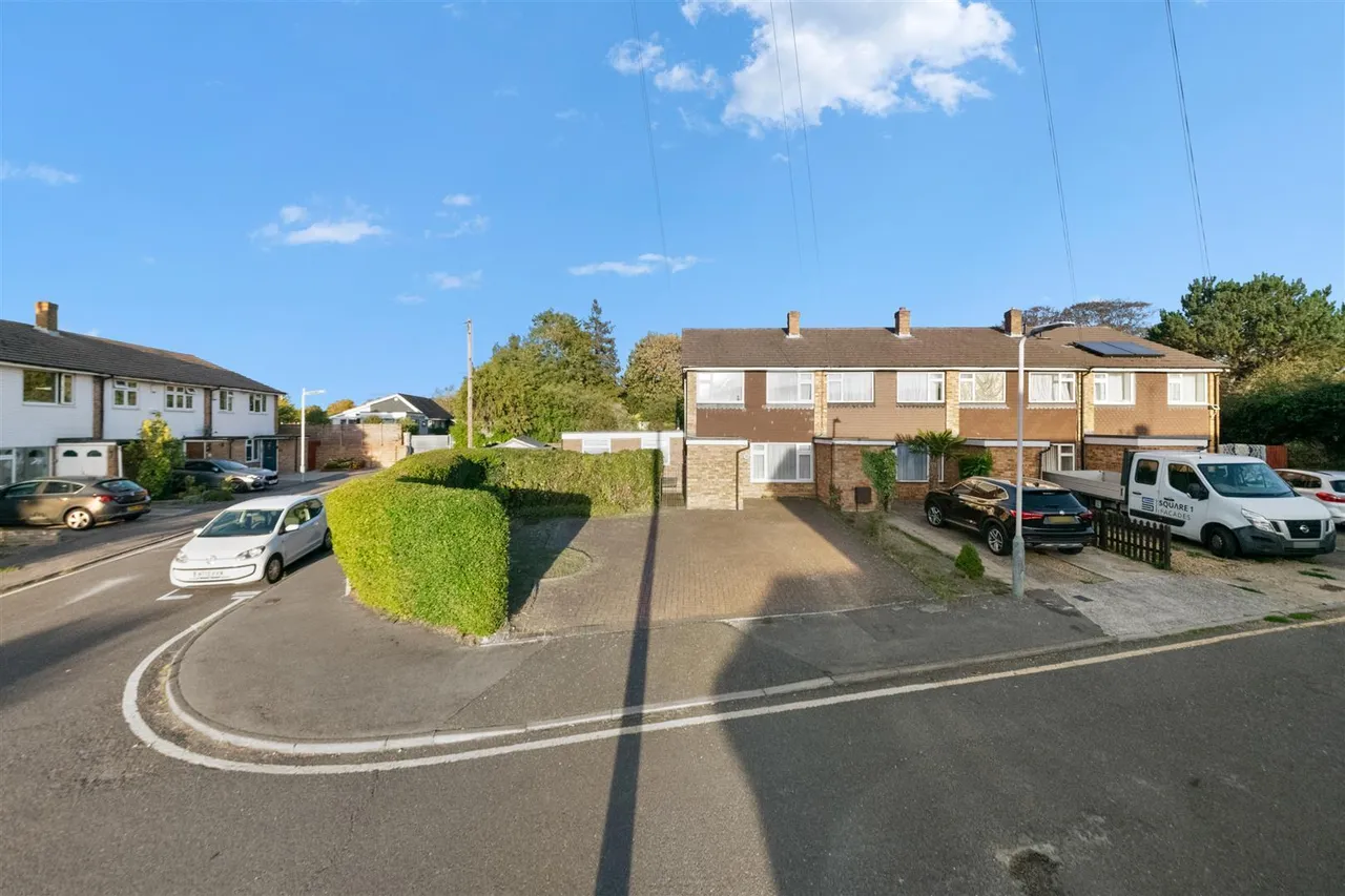 Salt Hill Close, Uxbridge, photo 26