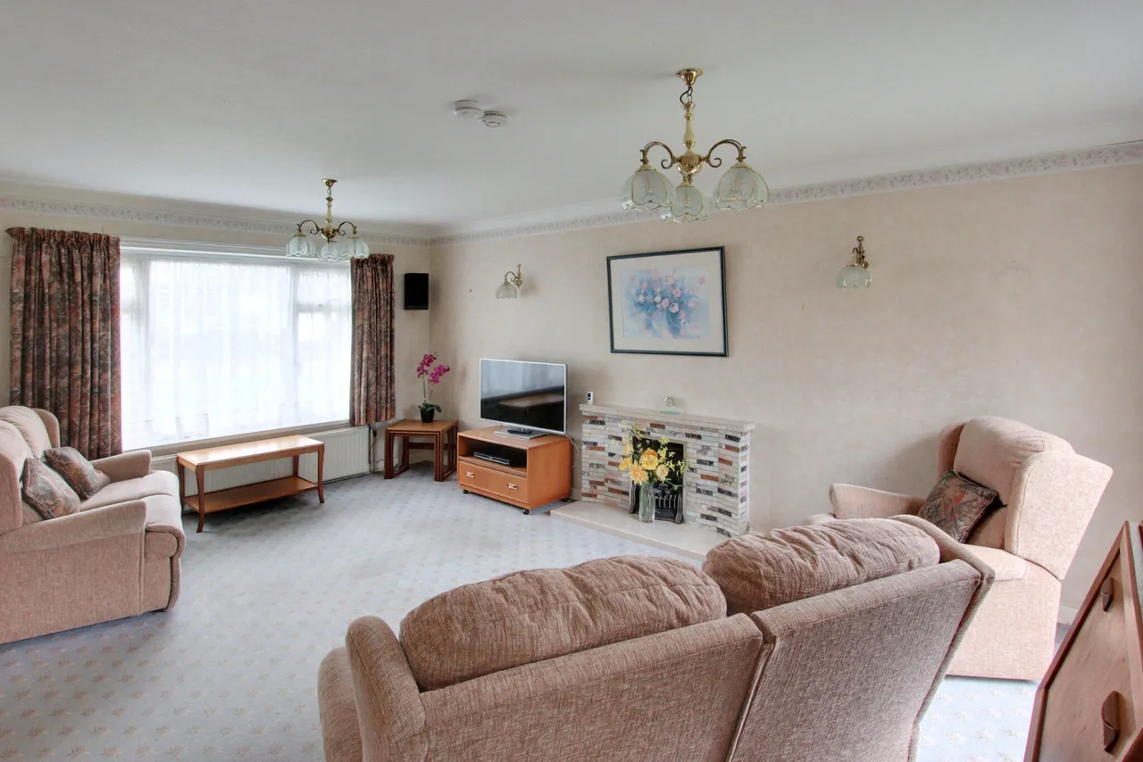 Round Grove, Croydon, Croydon, CR0 7PP, photo 9