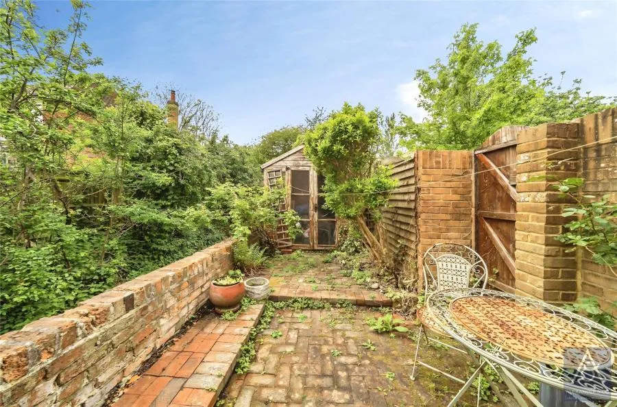 Bridge Street, Thornborough, MK18, photo 11