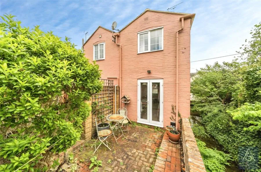 Bridge Street, Thornborough, MK18, photo 10