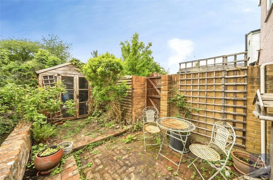 Bridge Street, Thornborough, MK18, photo 9