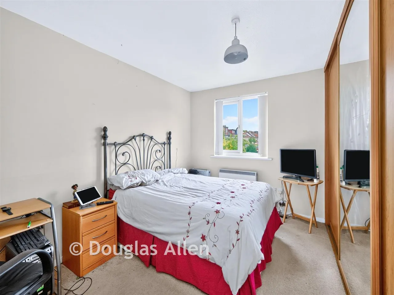 Overton Drive, Chadwell Heath, RM6, photo 4