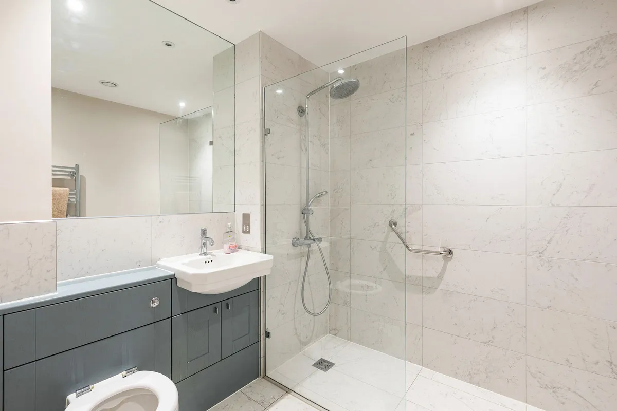 High Road, Loughton, IG10, photo 14