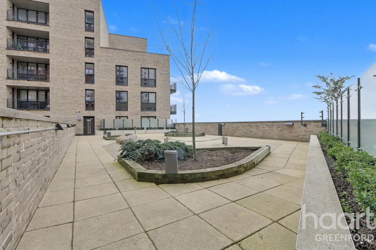 Healum Avenue, London, UB2, photo 7