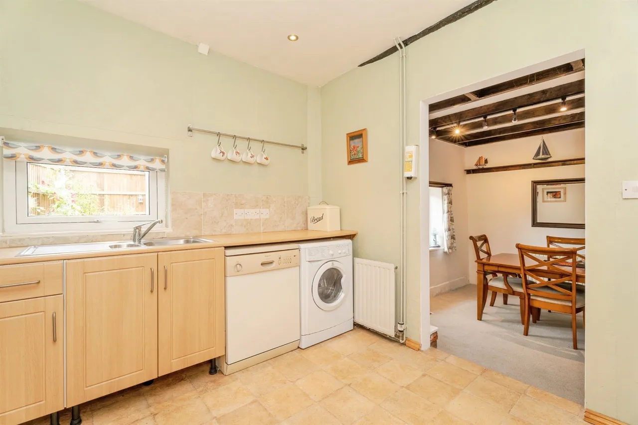 Foulsham Road, Hindolveston, NR20, photo 5