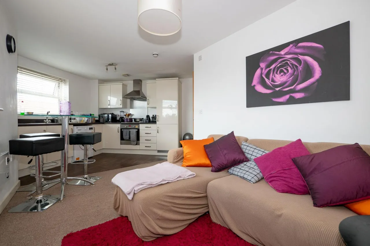 Ivy Graham Close, Newton Heath, M40, photo 2