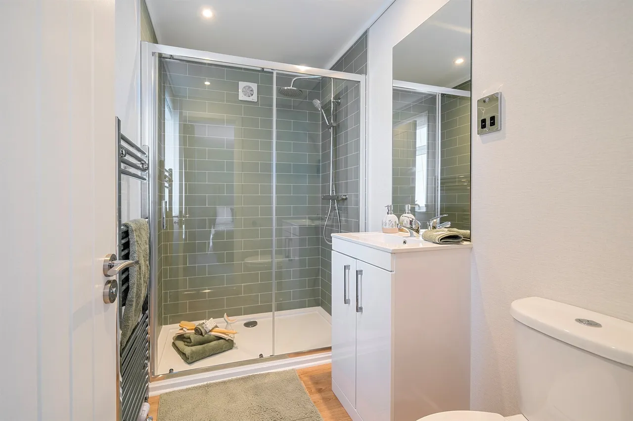 Blandford Road North, Beacon Hill, BH16, photo 8