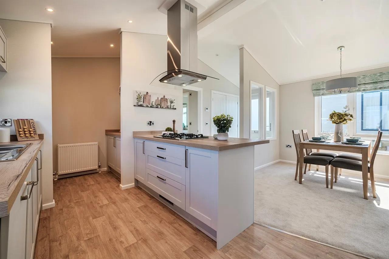 Blandford Road North, Beacon Hill, BH16, photo 4