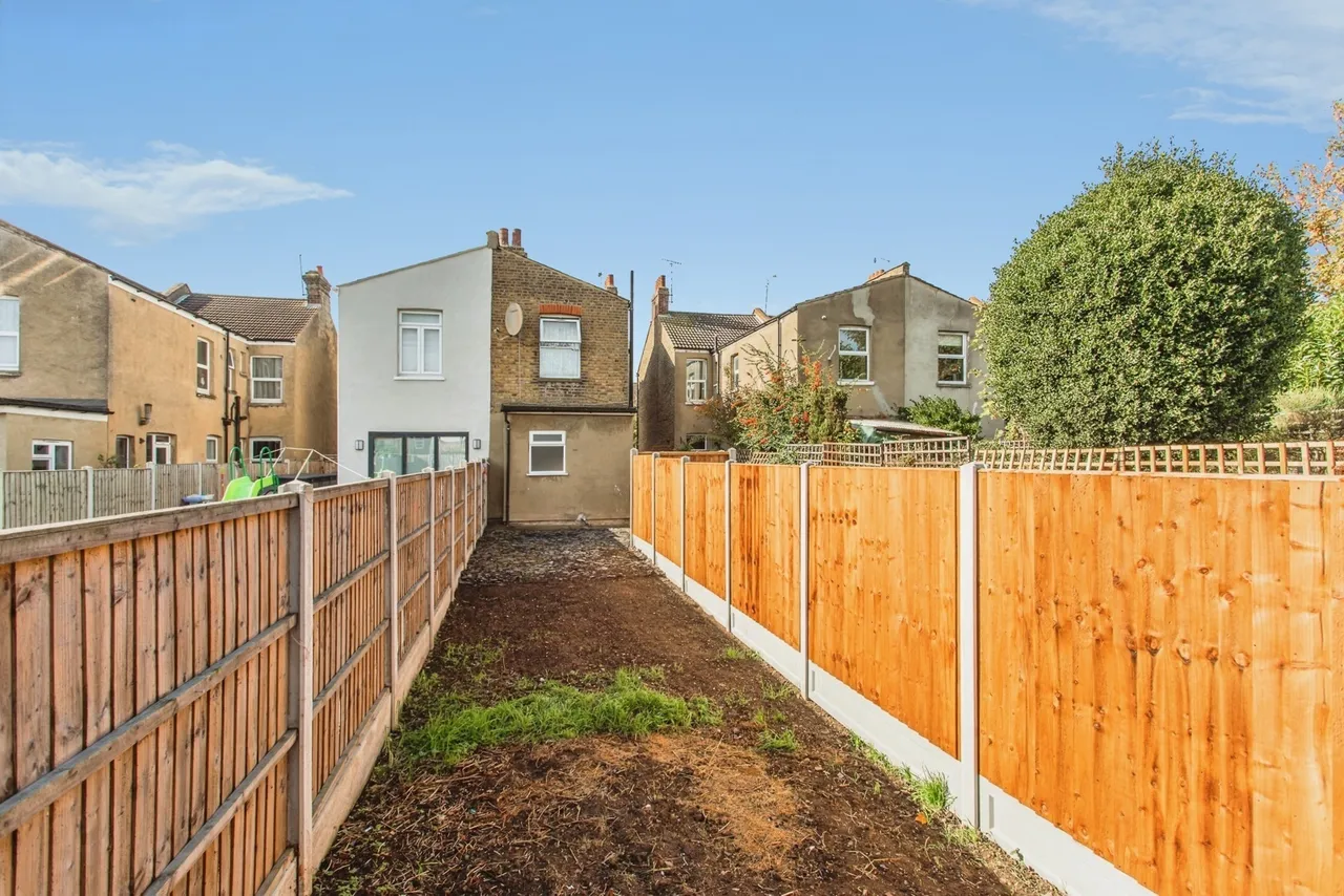 Ilfracombe Road, Southend-on-Sea, SS2, photo 12