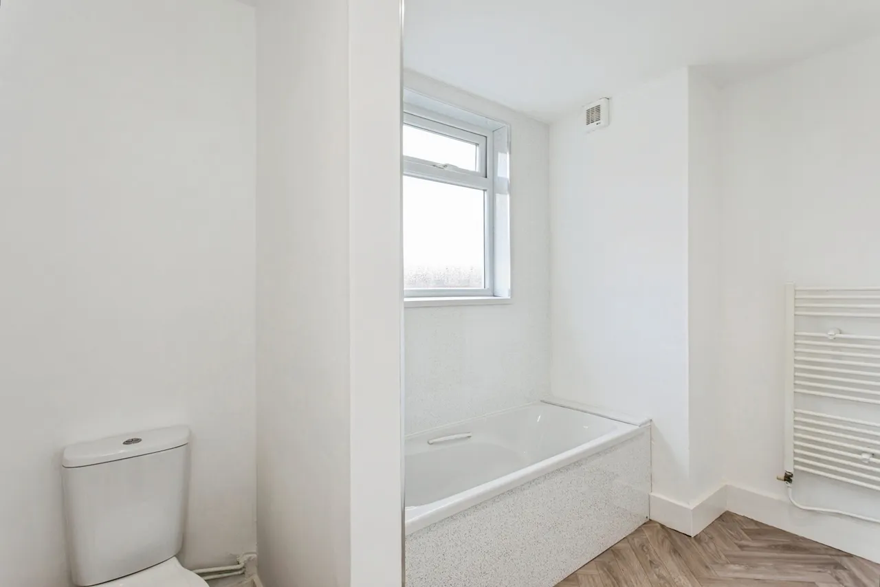Ilfracombe Road, Southend-on-Sea, SS2, photo 10