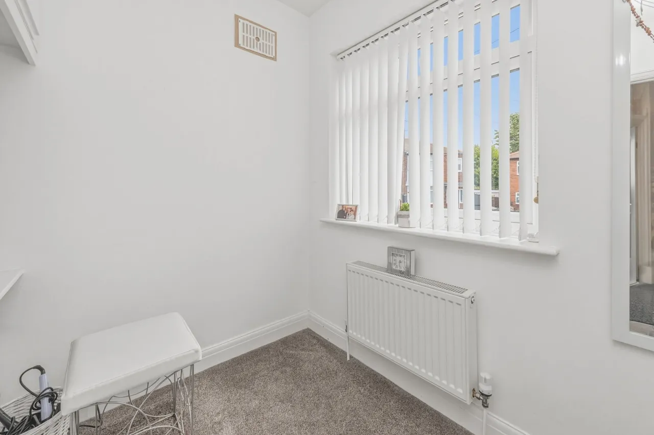 Field End Mount, Leeds, LS15, photo 10