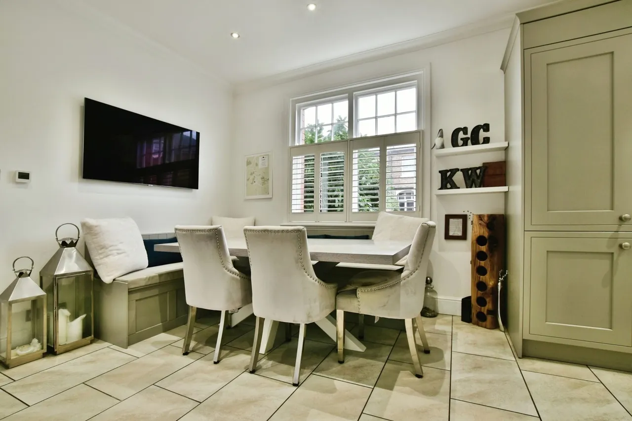South Grove, Alderley Edge, SK9, photo 5