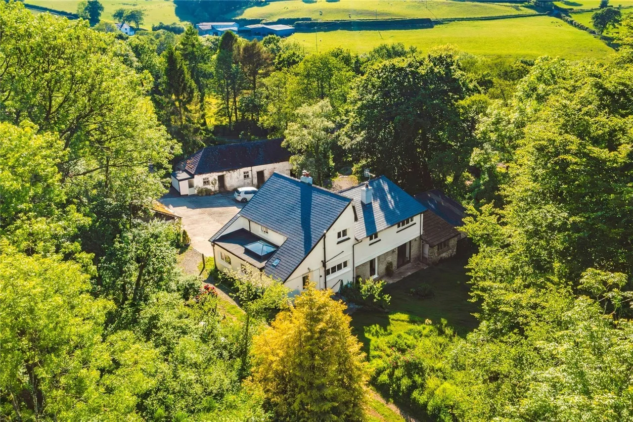 4 bed house for sale, Cribyn, Lampeter, SA48