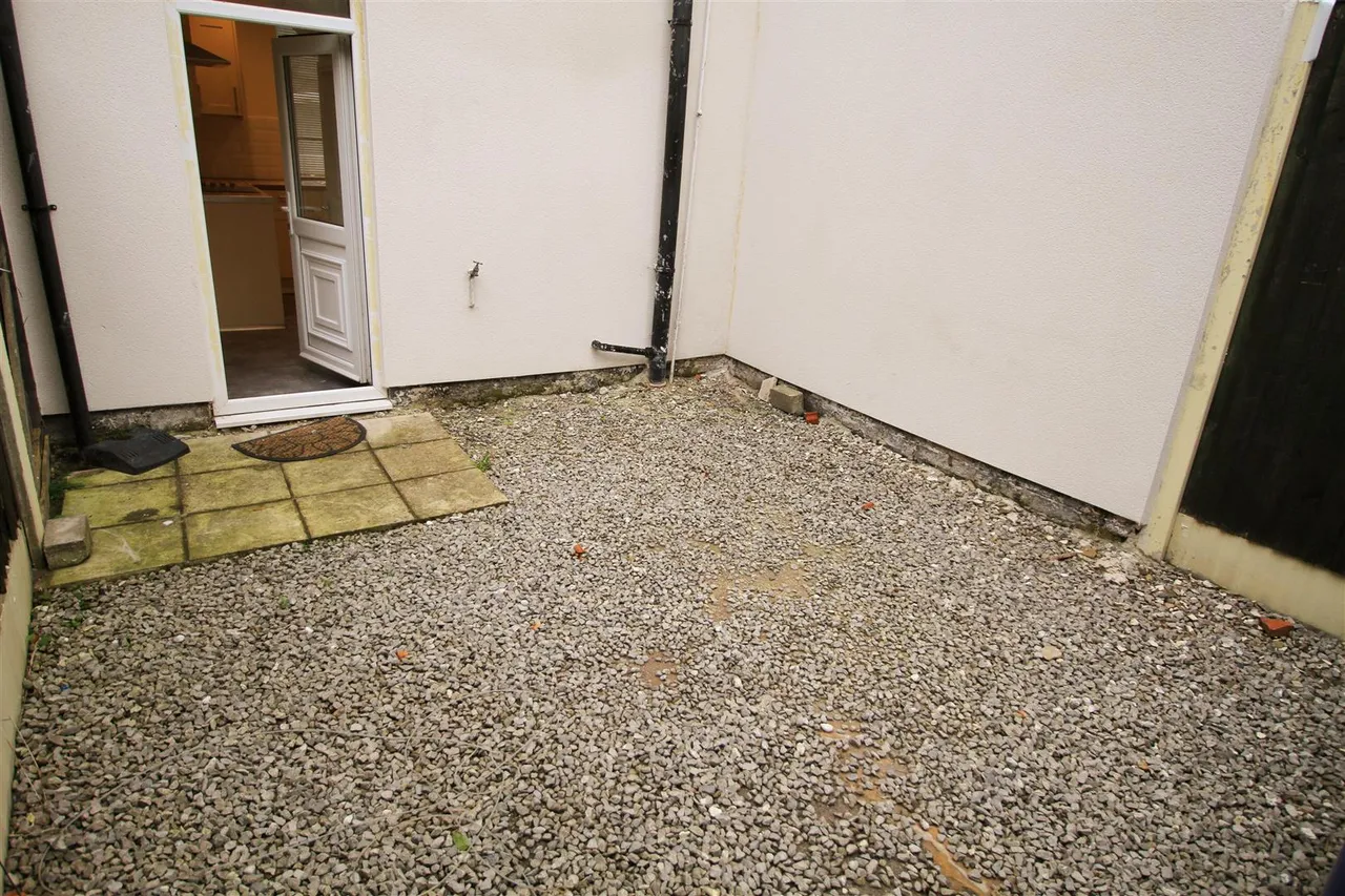 Queen Street, Denton, photo 9