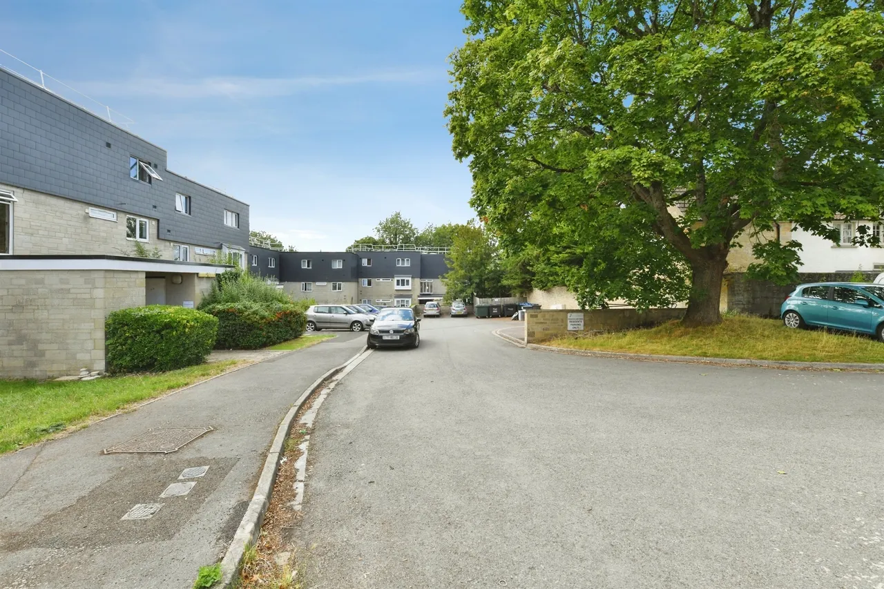 Castle Street, Calne, SN11, photo 10