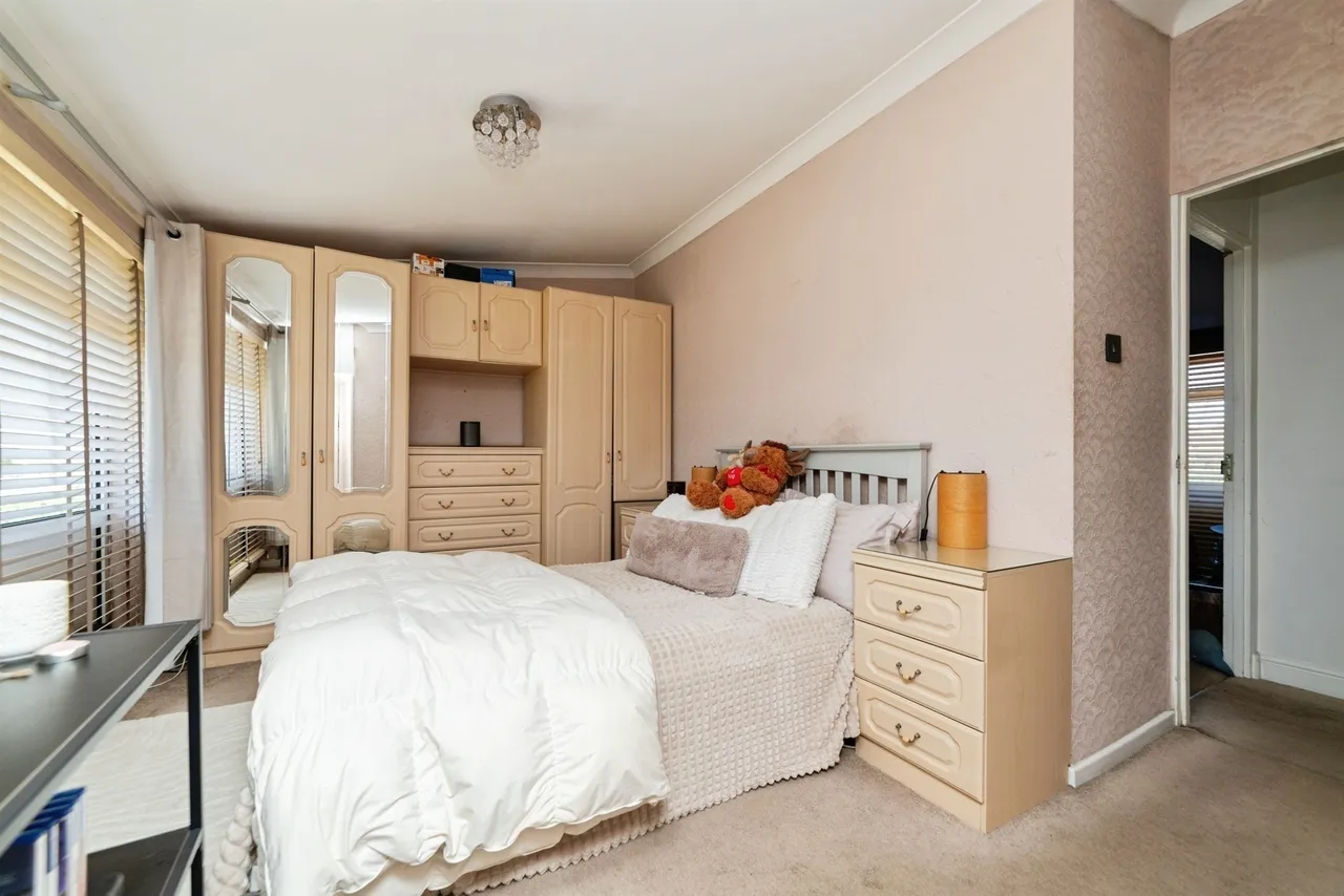 Travellers Lane, Hatfield, AL10, photo 6