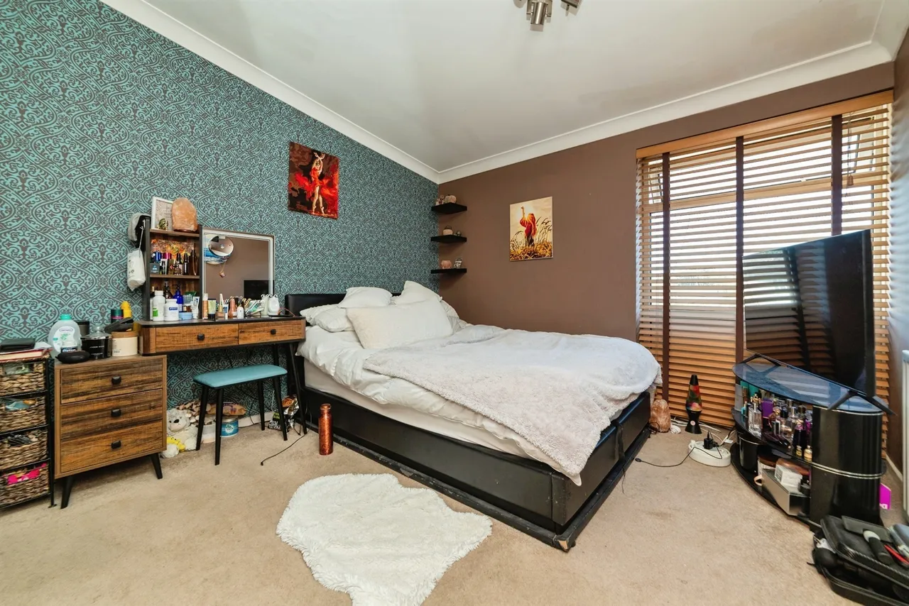 Travellers Lane, Hatfield, AL10, photo 8