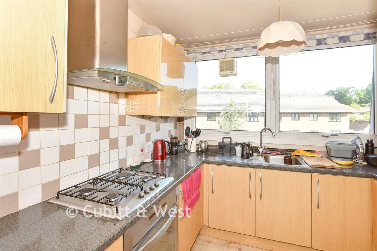 Station Road, Pulborough, RH20, photo 4