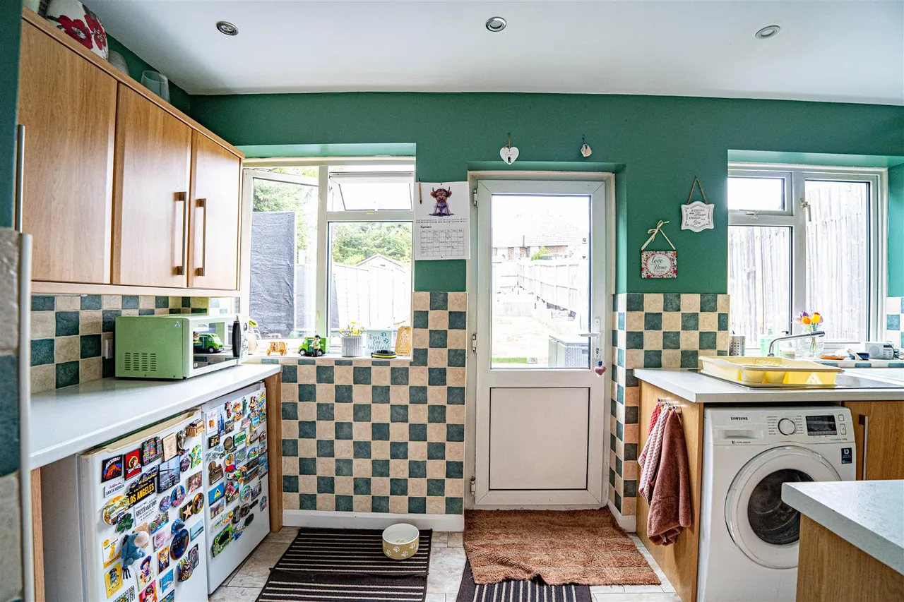 Clifton Road, Hastings, photo 15