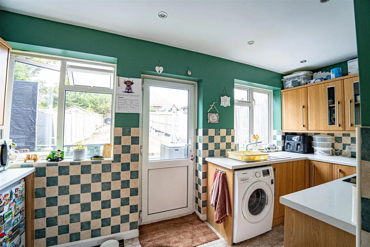 Clifton Road, Hastings, photo 17