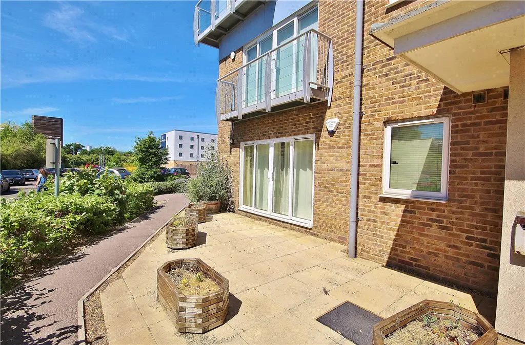 Sundeala Close, Sunbury-on-Thames, TW16, photo 10