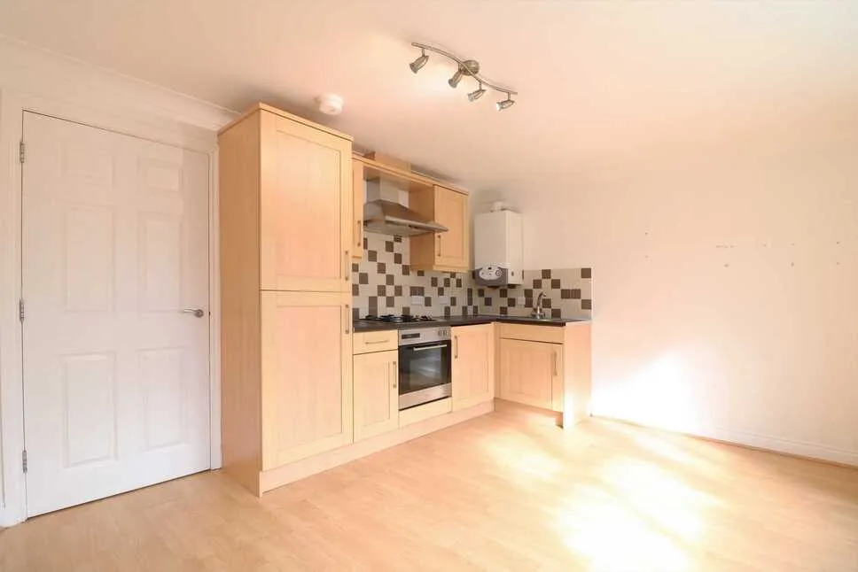 Florence Road, BH5, photo 5