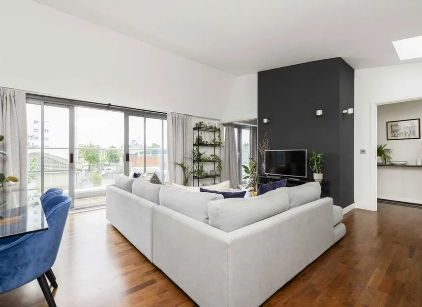 3 bed flat to rent — Richmond Road, Dalston, E8