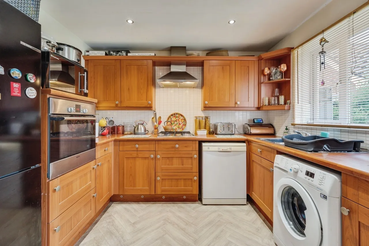 Pear Tree Drive, Farnworth, BL4, photo 8