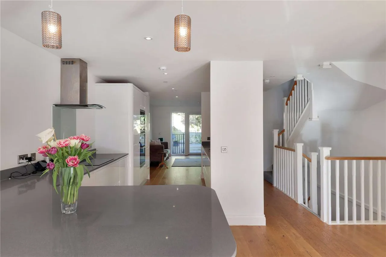 Bishops Down Park Road, Tunbridge Wells, Kent, TN4 8XX, photo 3