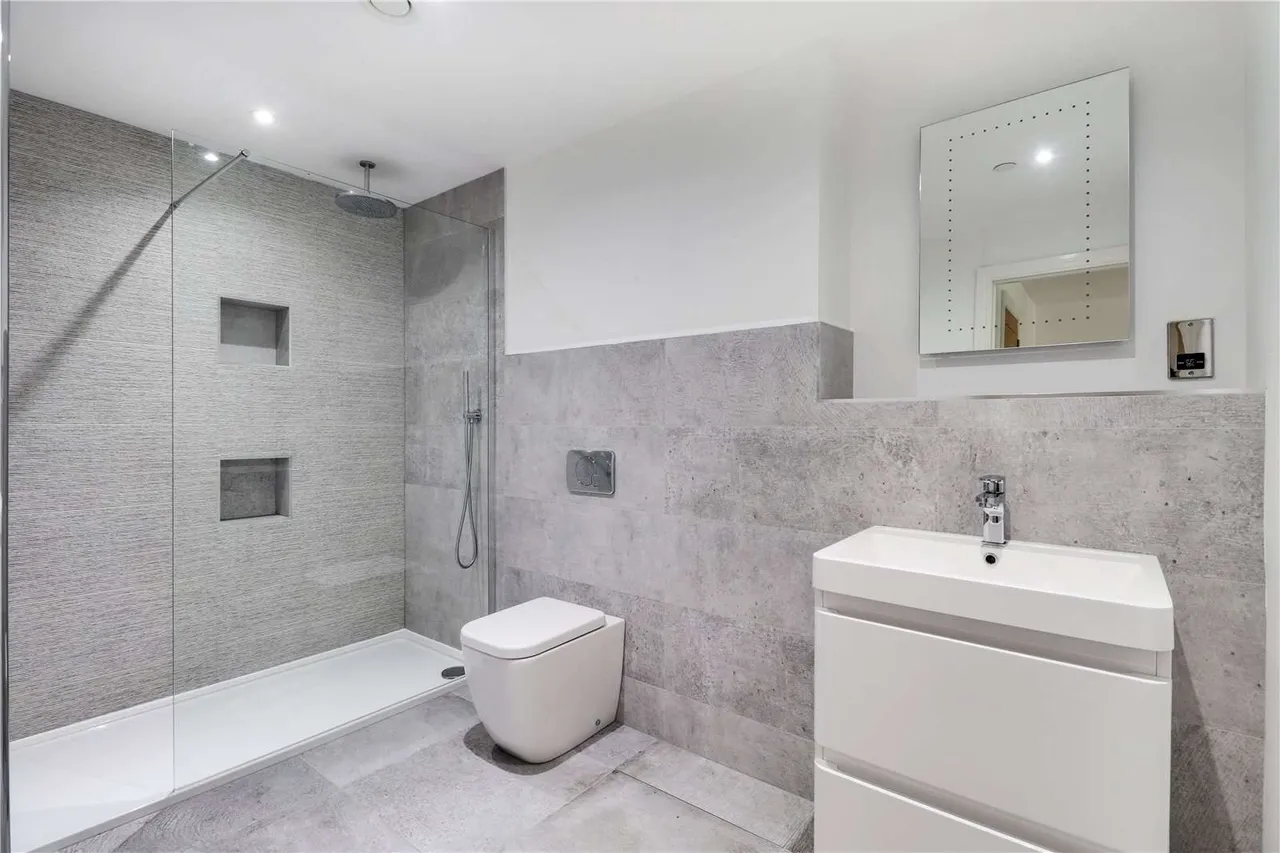 Bishops Down Park Road, Tunbridge Wells, Kent, TN4 8XX, photo 10