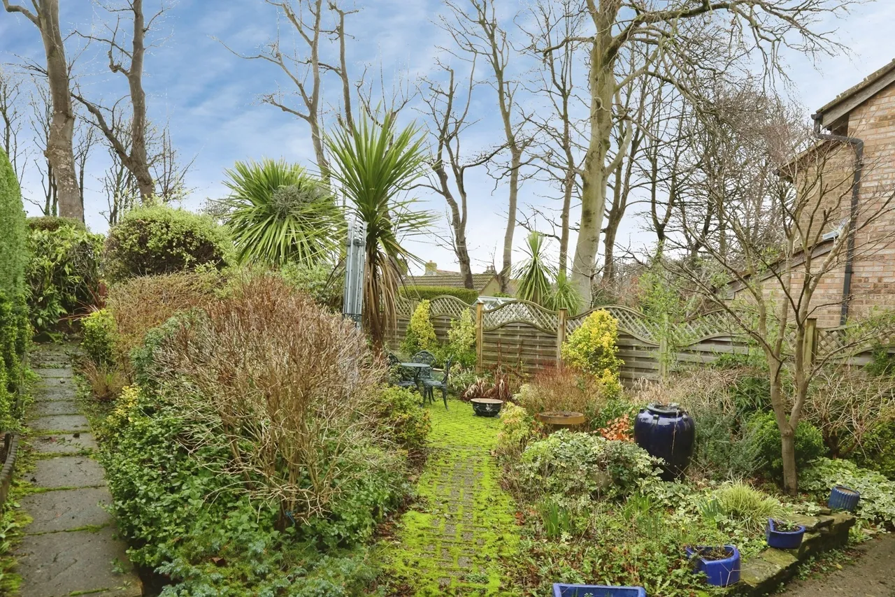 Cherry Tree Dell, Sheffield, S11, photo 22