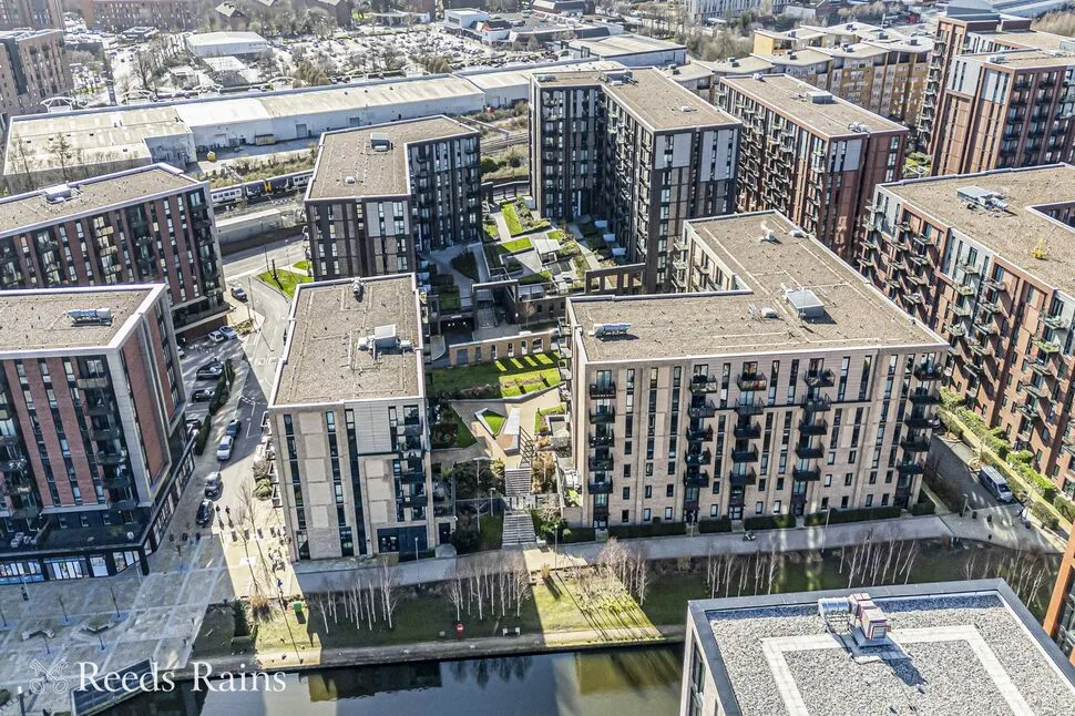 2 bed flat for sale — Lockside Lane, Salford, M5