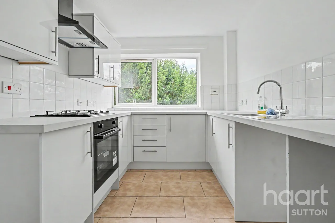 Woodcote Road, Wallington, SM6, photo 15