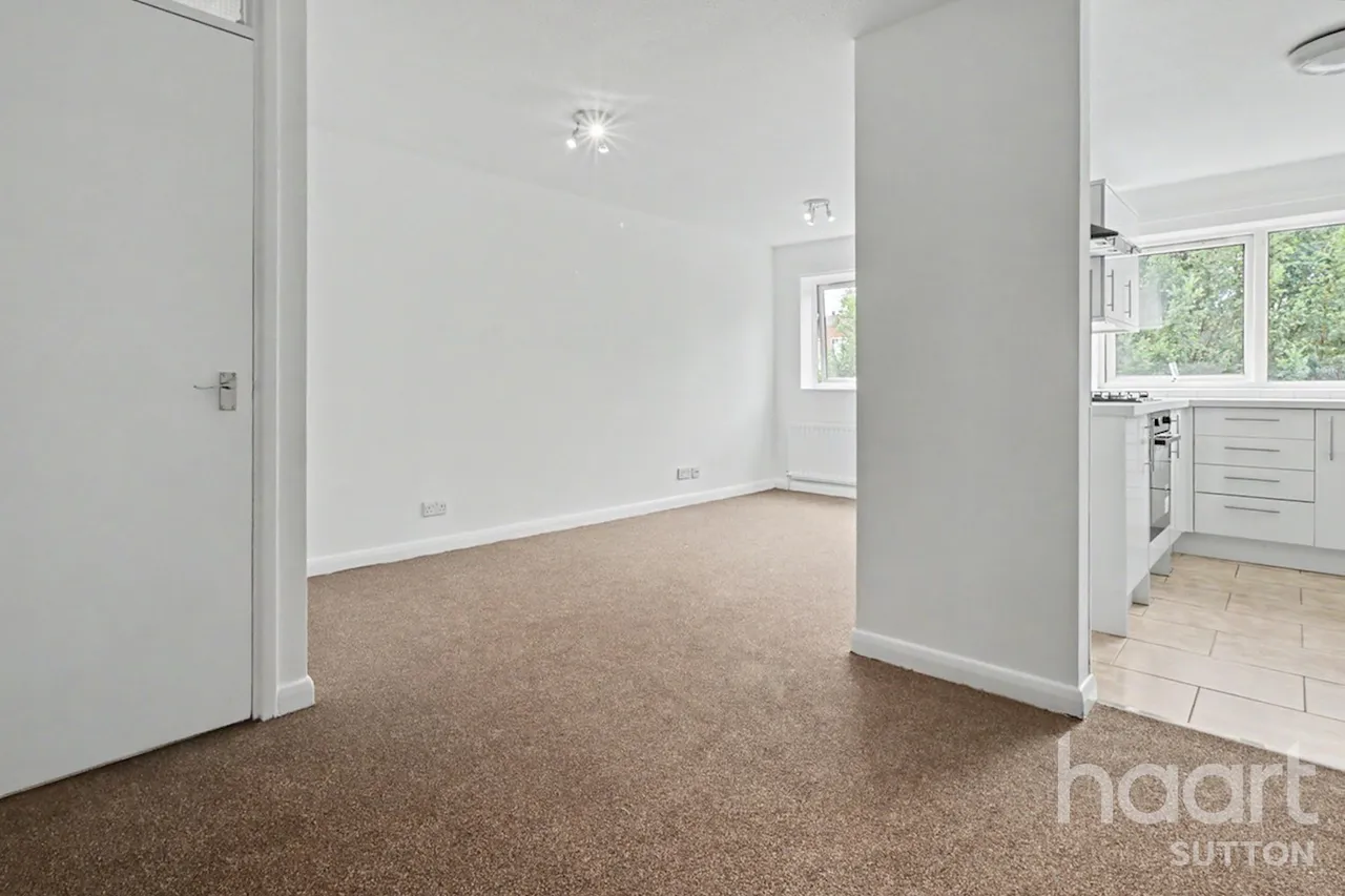 Woodcote Road, Wallington, SM6, photo 13