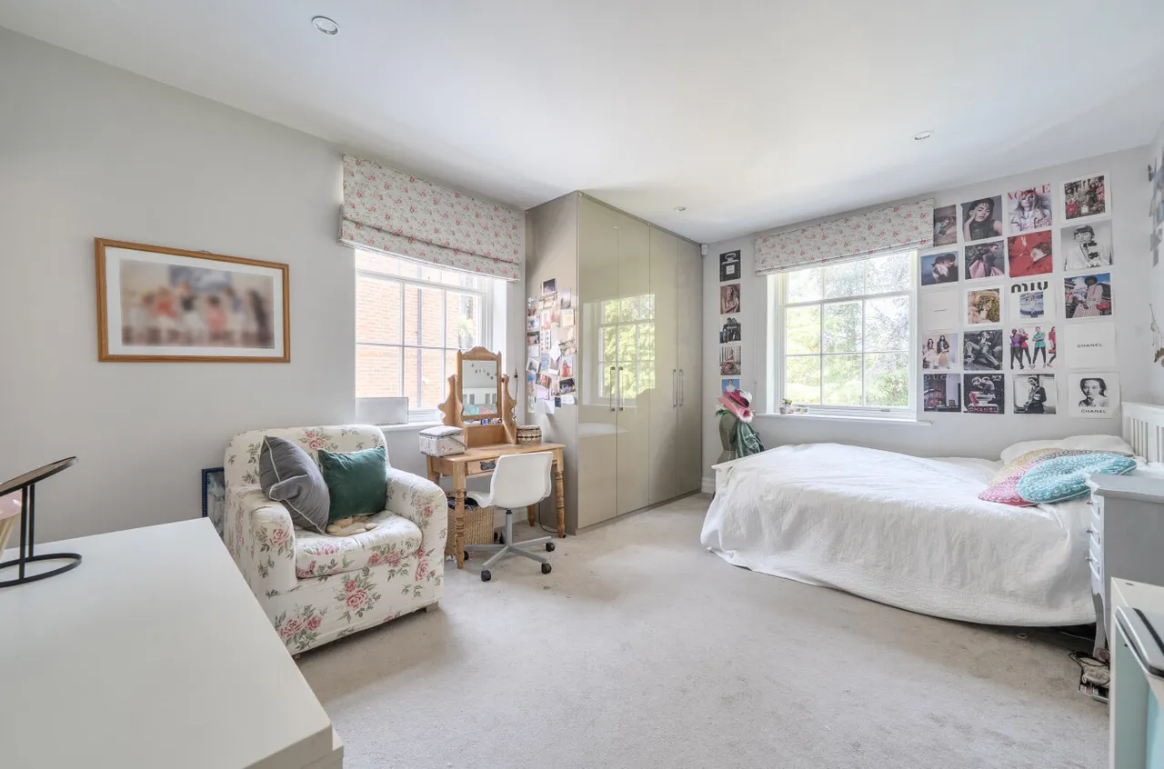 Bereweeke Road, Winchester, SO22, photo 10