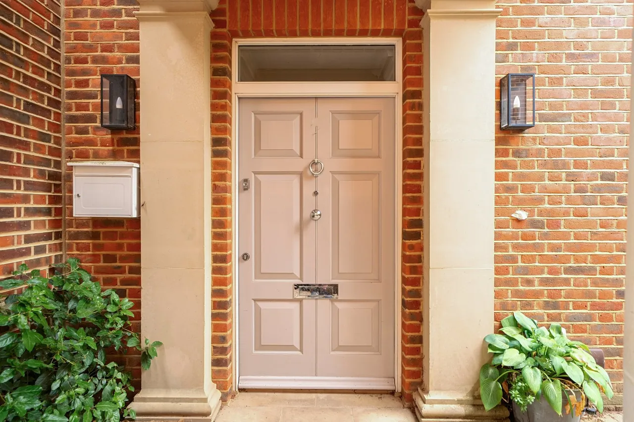 Bereweeke Road, Winchester, SO22, photo 2