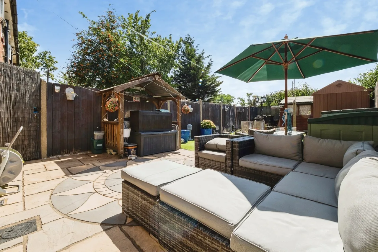 Foyle Drive, South Ockendon, Thurrock, Essex, RM15, photo 13