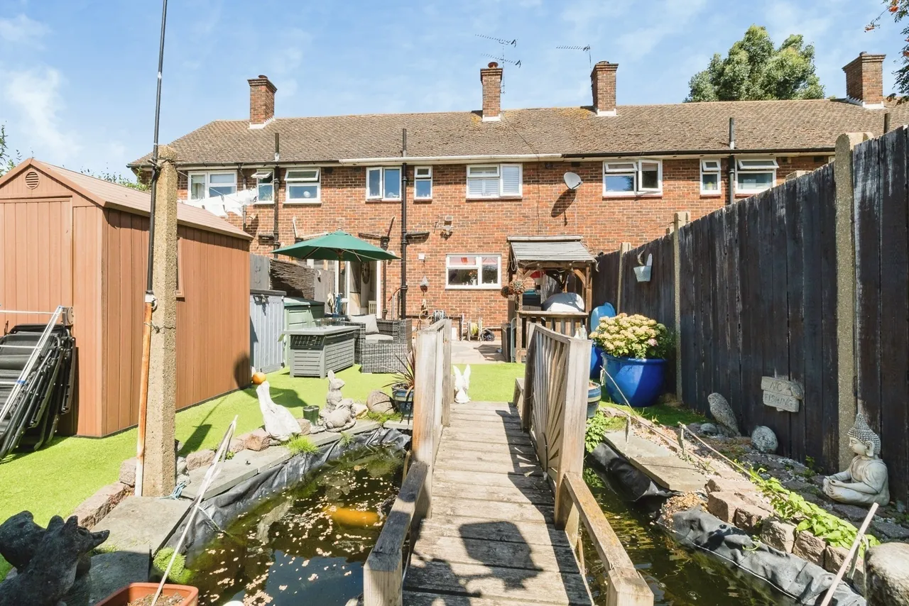 Foyle Drive, South Ockendon, Thurrock, Essex, RM15, photo 14