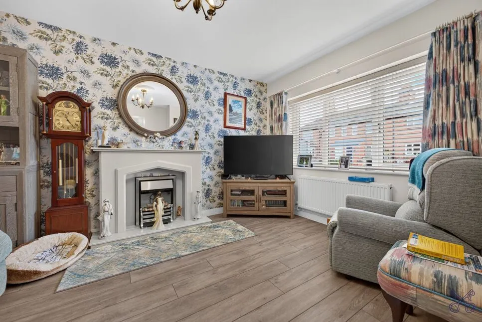 Briar Close, Evesham, WR11, photo 3