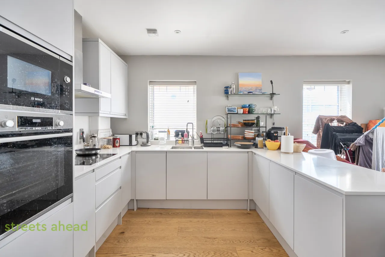 Chipstead Valley Road, Coulsdon, CR5, photo 4