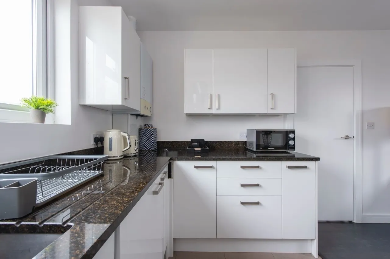 Flat C, 65 Wellmeadow Road, London, photo 7