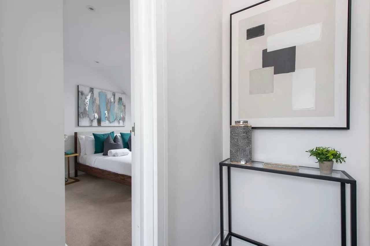 Flat C, 65 Wellmeadow Road, London, photo 10