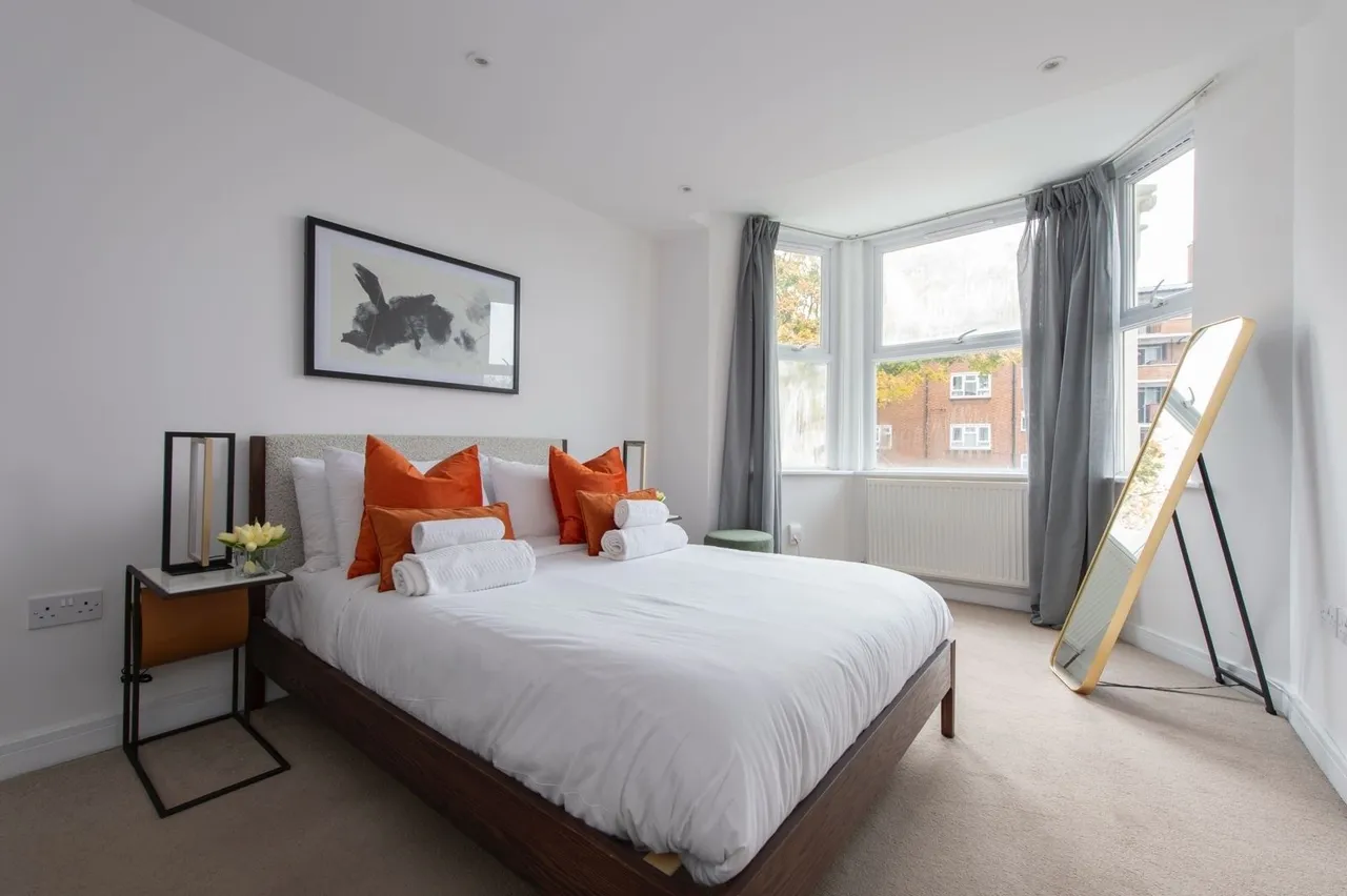Flat C, 65 Wellmeadow Road, London, photo 5