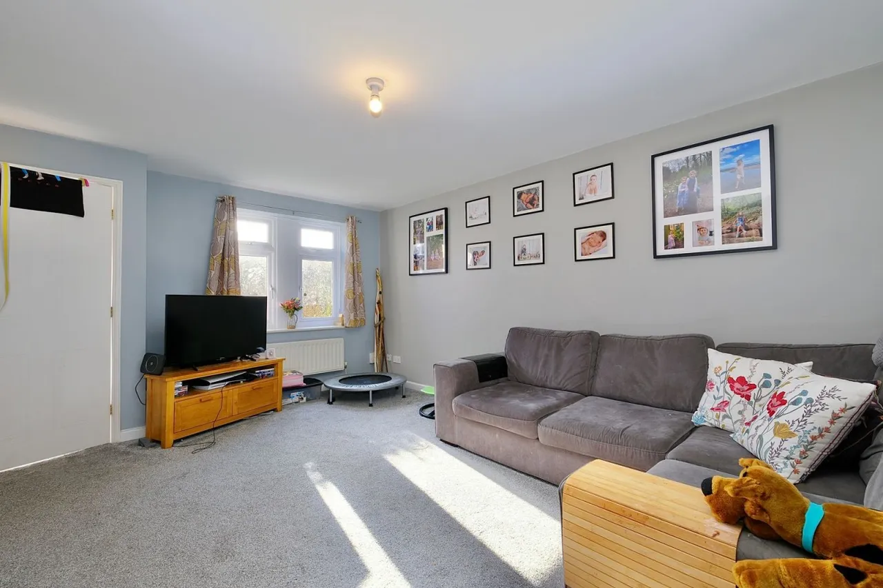 Alder Drive, Huntingdon, PE29, photo 2