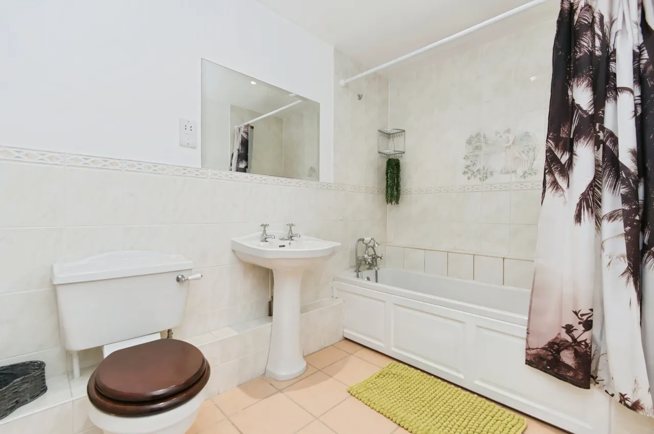 Mayfield Flat, Heathfield, TN21, photo 19