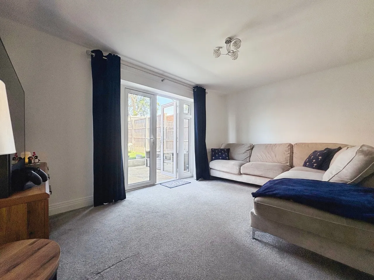 Cardwell Road, Farnham, Surrey, GU9 0FB, photo 11