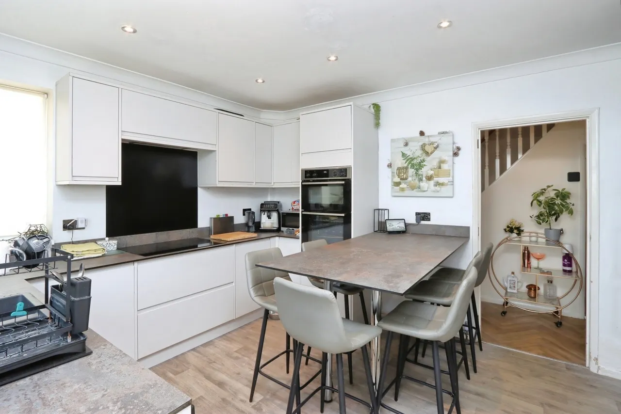 3 bed house for sale — Lestermoor Avenue, SHEFFIELD, South Yorkshire, S26