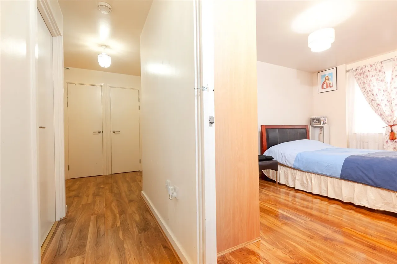 Prince Regent Road, Hounslow, TW3, photo 14