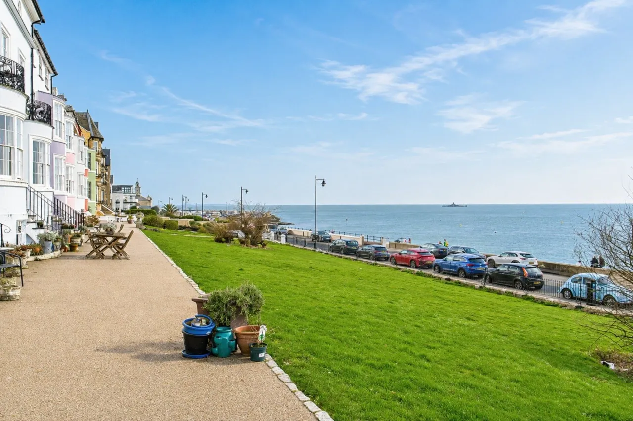 Central Parade, Herne Bay, CT6, photo 21
