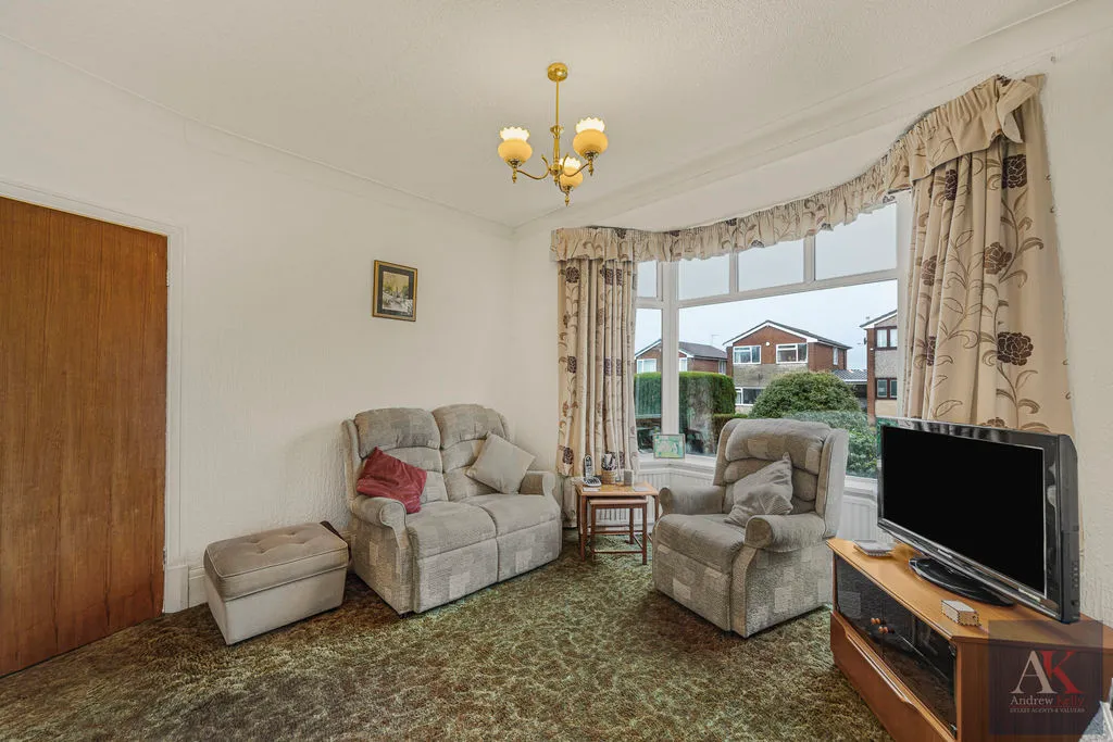 Smithy Bridge Road, Littleborough, OL15, photo 4